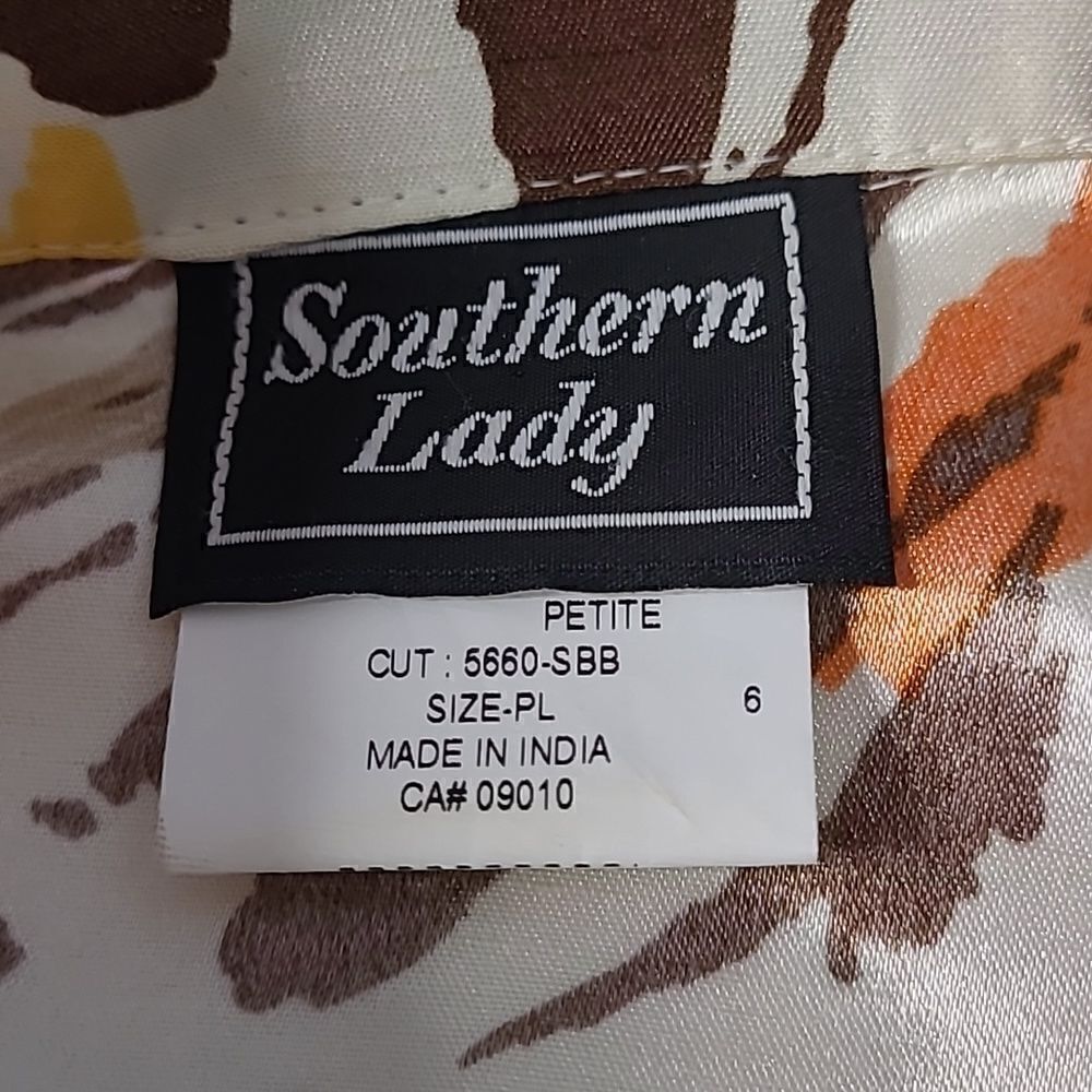 Southern Lady PL 100% polyester button front collared jacket - Picture 8 of 9